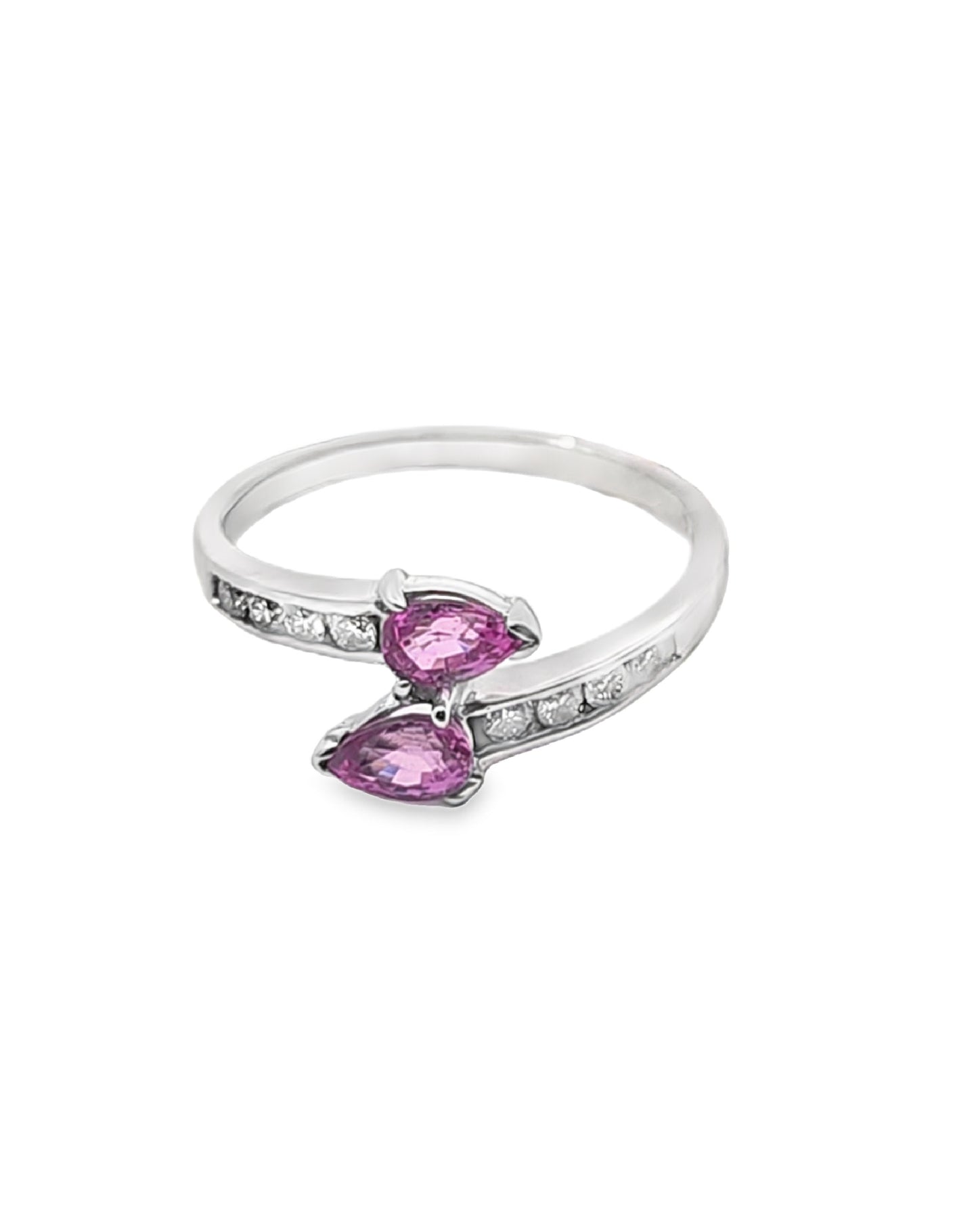 Anillo de oro blanco de 18 quilates con aguamarina y diamantes