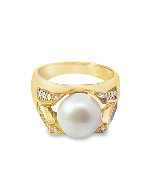 White Pearl Semi-Precious Stone Diamond Ring