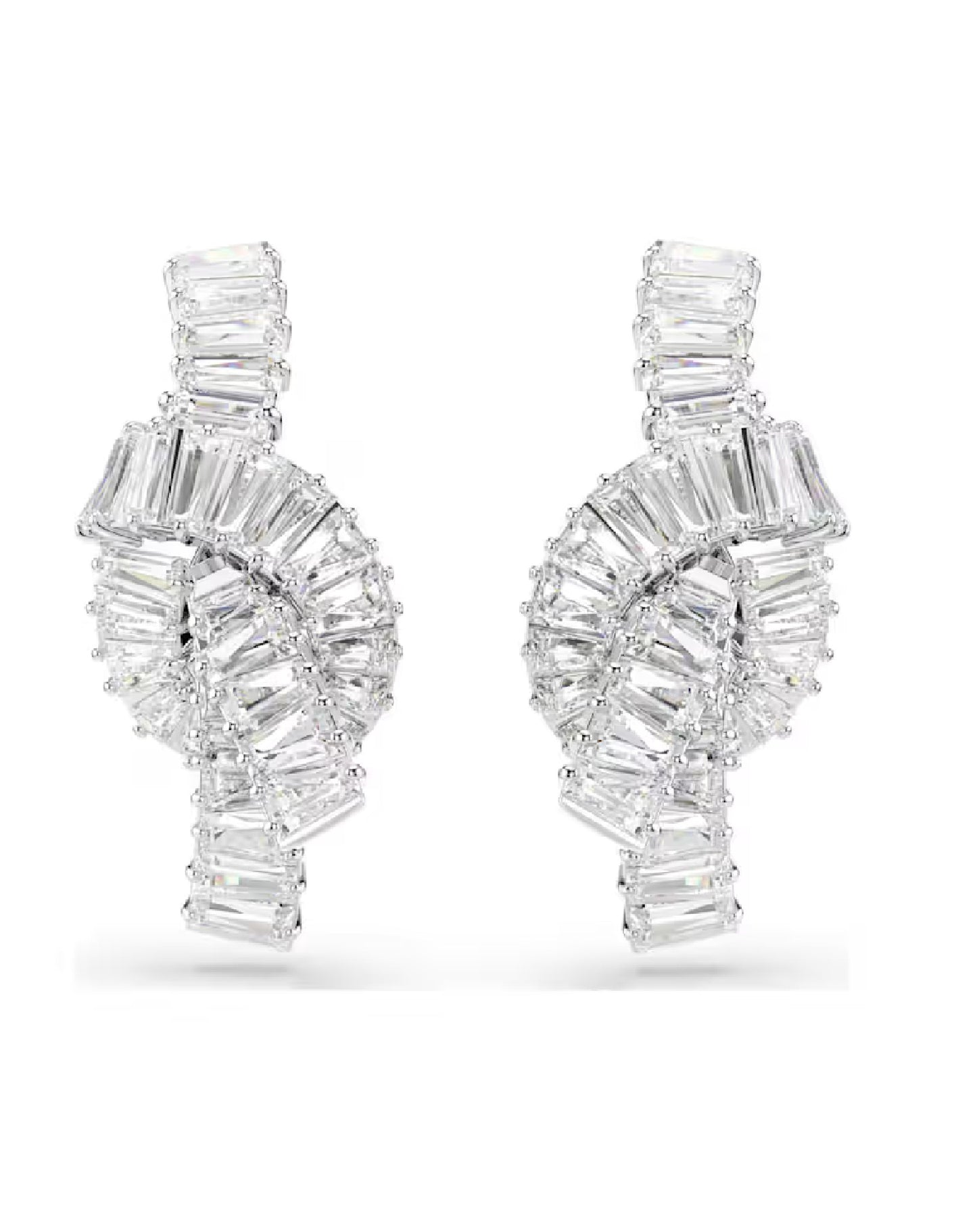 5727040 Matrix Earrring knot Baguette Cut
