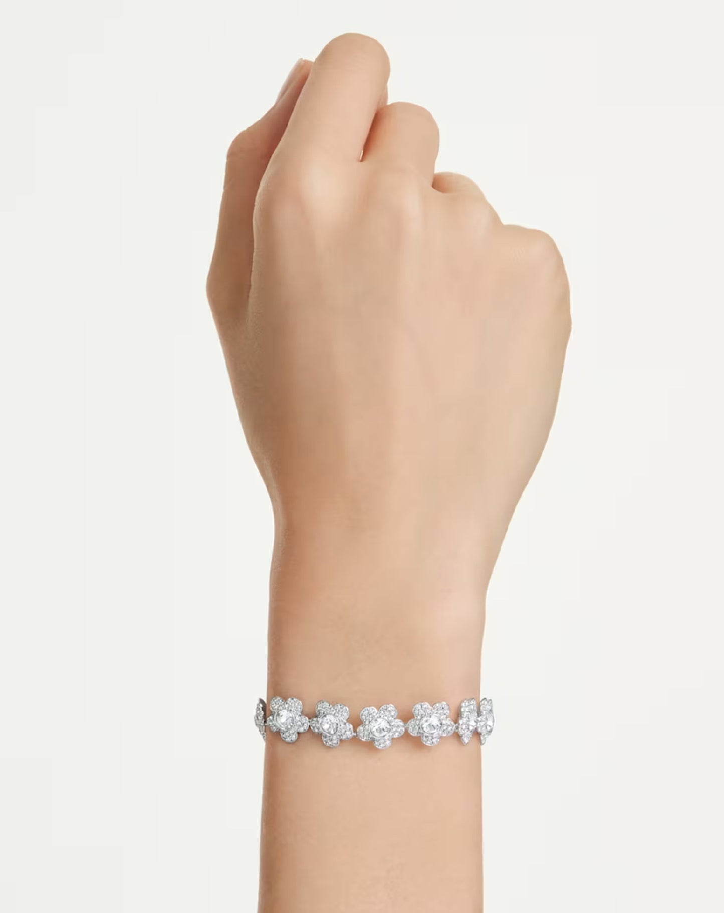 5749182 Ariana Grande x Swarovski bracelet