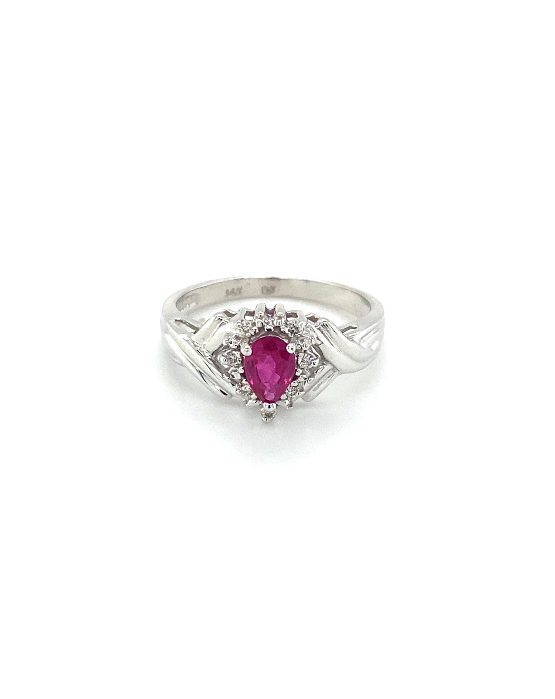 Diamonds Unique Ruby Diamond Ring, 43 CT, 0.09 CT Rings