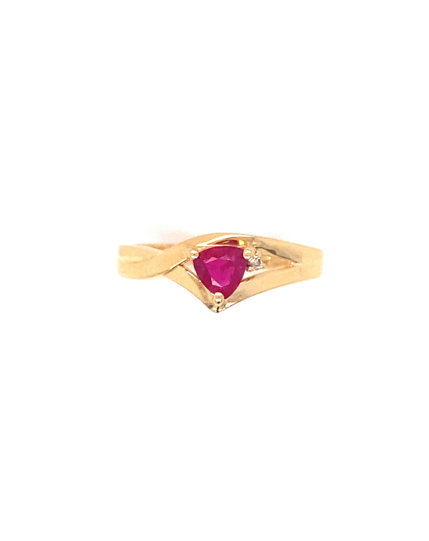 Diamonds Trillion Ruby Diamond Ring, 0.02 Ct, 0.50 Ct Rings