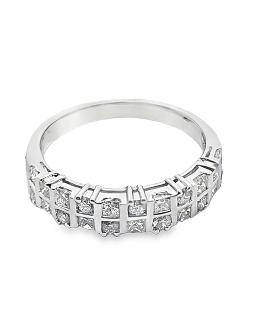 Diamonds Ring. 0.40 Ct +0.27 Ct 18 KT Gold