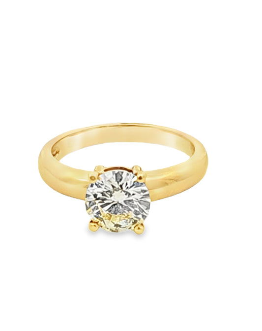 Anillo de oro amarillo de 14 quilates con diamantes arriba y abajo