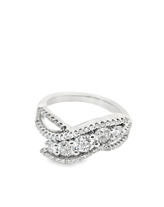 14 Kt White Gold Diamond Ring