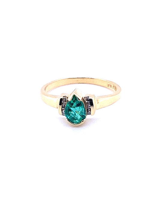 Diamonds Pear Cut Emerald Diamond Ring, 0.66 CT + 0.09 CT Rings