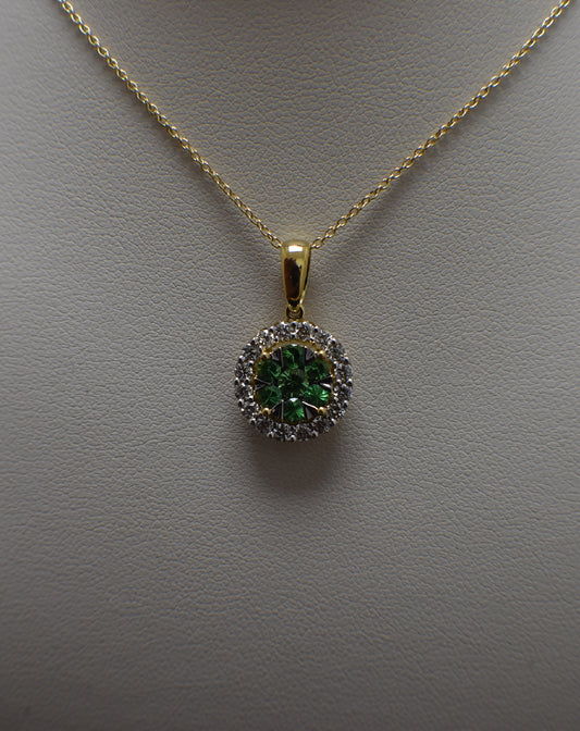 Diamonds 18 Kt Yellow Gold Emerald Diamond Pendant Necklaces