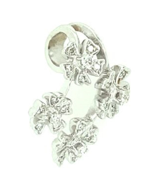 Diamonds 18 Kt White Gold Floral Diamond Pendant Necklaces