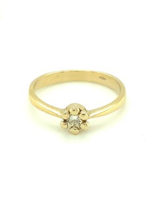 Diamonds 18 Kt Yellow Solitaire Diamond Ring Rings