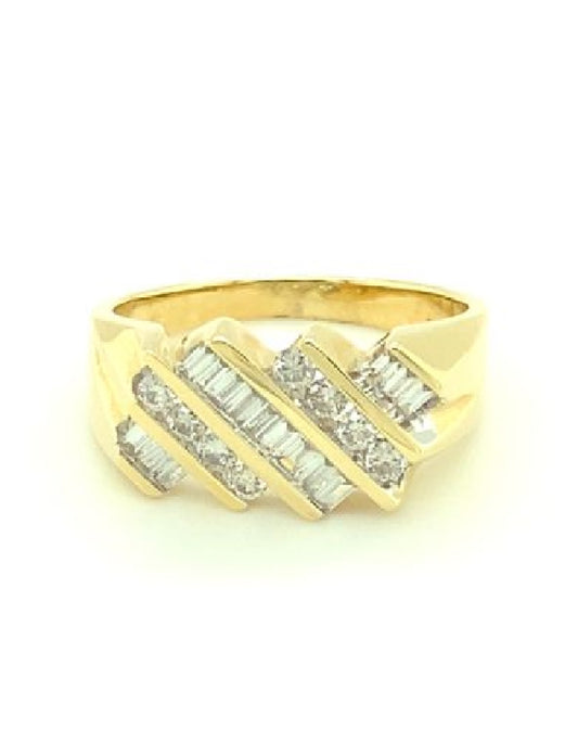 Diamonds 14 Kt Yellow Gold Unique Diamond Ring Rings
